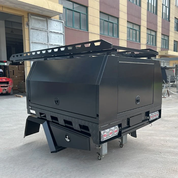 Aluminium Canopy with Dog Box